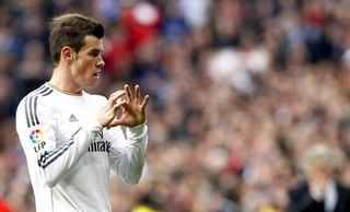 Siêu phẩm solo thần tốc của Bale