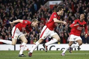 Những màn phối hợp ghi bàn kinh điển nhất lịch sử bóng đá