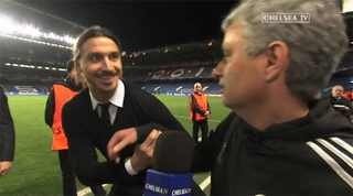 Ibrahimovic đâm sau lưng Mourinho