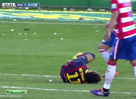 Nhìn lại pha đóng kịch “thảm họa” của Neymar