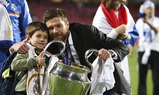 Vượt rào vào sân, sao Real nguy cơ lĩnh phạt