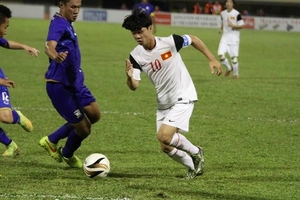 Điểm lại những đòn kung-fu ác hiểm của người Thái với U19 Việt Nam