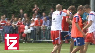 Pep Guardiola nổi nóng xô đẩy, tóm cổ học trò Mueller