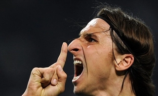 Các bạn đừng nên động vào một kẻ ngông cuồng như Ibrahimovic