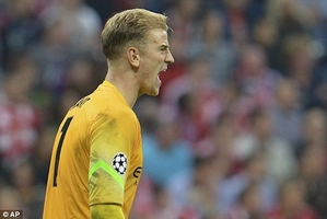 Tổng hợp các pha cứu thua hay nhất vòng 11 Ngoại hạng Anh