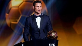Khoảnh khắc vinh quang của Quả bóng vàng FIFA 2014 Cristiano Ronaldo