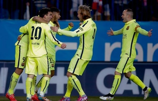 Video bàn thắng: Atletico Madrid 2-3 Barcelona (Tứ kết cúp Nhà vua 2014-2015)