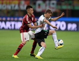 Video bàn thắng: AC Milan 1-2 Sassuolo (Vòng 17 Serie A)