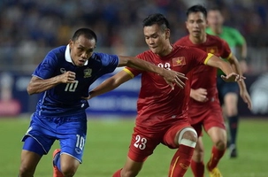 Điểm lại những tình huống phạm lỗi của tuyển Việt Nam với Thái Lan ở trận lượt đi