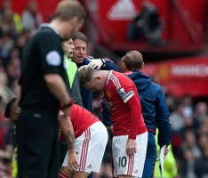 Khoảnh khắc ấn tượng trận M.U 0-0 Man City: Bác sĩ vá sống vết thương của Rooney