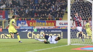 Video clip bàn thắng: Bologna​ 0-1 Inter Milan (Vòng 10 Serie A 2015/2016)