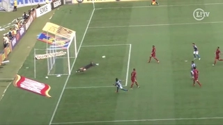 Hai pha cứu thua đỉnh cao liên tiếp