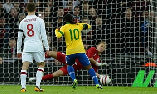 Những pha sút 11m siêu tệ hại