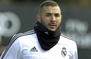 Các pha bỏ lỡ khó tin nhất từ đầu mùa giải 2015/2016