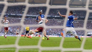 Video clip bàn thắng: Schalke 04 1-3 Bayern Munich (Vòng 13 Bundesliga 2015/16)