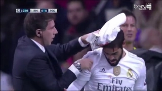 Tình huống dẫn đến chấn thương đầu của tiền vệ Isco