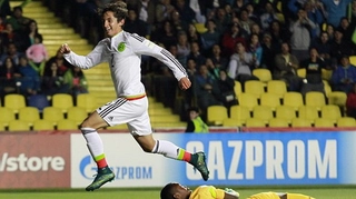 Sao U17 ghi tuyệt phẩm solo không thua gì thiên tài Messi