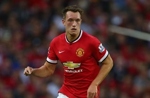 Tình huống Phil Jones cản phá bóng theo phong cách cảm tử quân