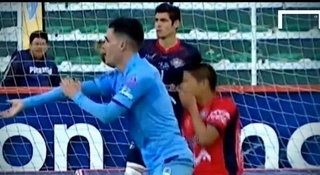 Pha ăn vạ siêu thô thiển tại Nam Mỹ