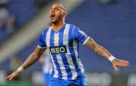 Top 5 siêu phẩm bàn thắng của tuần đầu tháng 2 năm 2015