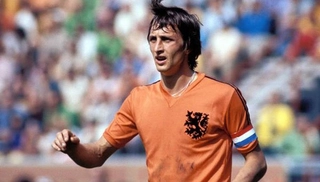 Video những bàn thắng đẹp mắt của huyền thoại Johan Cruyff