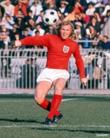 Những pha bóng đẹp mắt làm nên tên tuổi của Bobby Moore