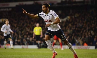 Video bàn thắng: Tottenham 3-2 Swansea (Vòng 28 Premier League 2014-2015)