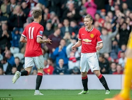 Hai thần đồng Adnan Januzaj và James Wilson tỏa sáng, U21 M.U đè bẹp hàng xóm Man City