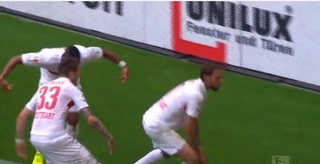 Màn ăn mừng bàn thắng độc đáo tại Bundesliga