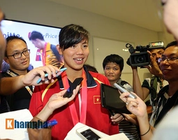 Gây sốt, Ánh Viên trả lời phỏng vấn bằng tiếng Anh