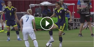 Video: Chính thức xuất hiện Ronaldinho phiên bản nữ