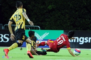 Tổng hợp những cú vào bóng ác ý U23 Malaysia dành cho U23 Việt Nam