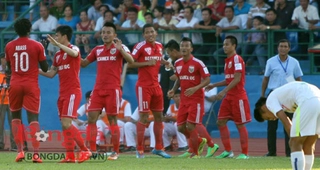 Năm bàn thắng đẹp nhất vòng 13 V-League 2015