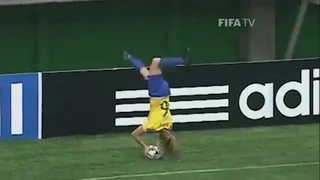 Siêu phẩm từ quả ném biên theo kiểu santo độc nhất vô nhị