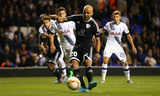 Video clip bàn thắng: Tottenham 3-1 Qarabag (Vòng bảng Europa League 2015/16)