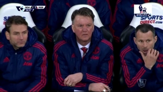 Học trò phung phí cơ hội, HLV Van Gaal cáu tiết