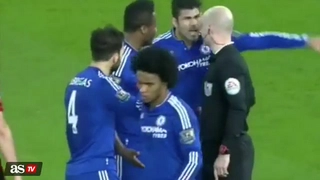 Tiền đạo Diego Costa lại nổi máu côn đồ
