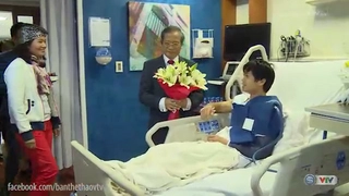 Đại sứ Việt Nam tại Qatar thăm hỏi tiền đạo Công Phượng