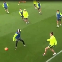 Dàn sao Real đá ma đỉnh cao trên sân tập