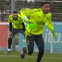 Bài tập độc đáo của thủ môn Real