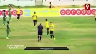 Trọng tài... khóc như mưa do bị CĐV xúc phạm