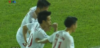 Văn Quyết mở tỷ số trận Việt Nam vs Myanmar (AFF Cup 2016)