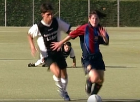 Chiêm ngưỡng ma thuật của Messi thuở nhi đồng