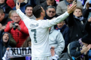 Video clip bàn thắng: Real Madrid 4-0 Eibar (Vòng 32 La Liga 2015/16)