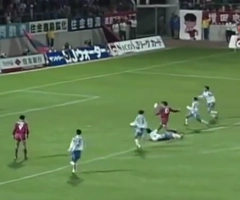 Từ đỉnh cũng không thể diễn tả hết cho pha bóng này