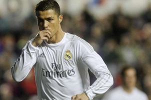 Chiêm ngưỡng hai siêu phẩm đẳng cấp thế giới của Ronaldo trận Real 7-1 Celta Vigo