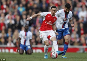 Video clip bàn thắng: Arsenal 1-1 Crystal Palace (Vòng 34 Premier League 2015/16)