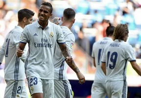 Xem lại trận đấu Real Madrid 5-2 Osasuna (Vòng 3 La Liga 2016/17)