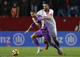 Tổng hợp: Sevilla 2-1 Real Madrid (Vòng 18 La Liga 2016/17)