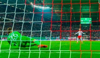 RB Leipzig 1-1 (pen 4-5) Bayern Munich: Nhọc nhằn đi tiếp sau màn đấu súng